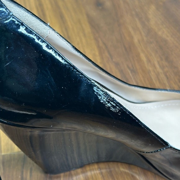 Pour La Victoire Lolas Black Patent Leather Wedge Almond Toe - Picture 3 of 9